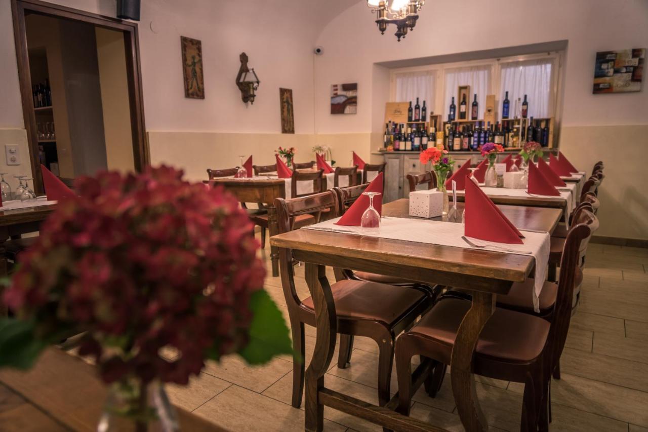 Ristorante Del Ponte Bed & Breakfast Cugnasco Ngoại thất bức ảnh